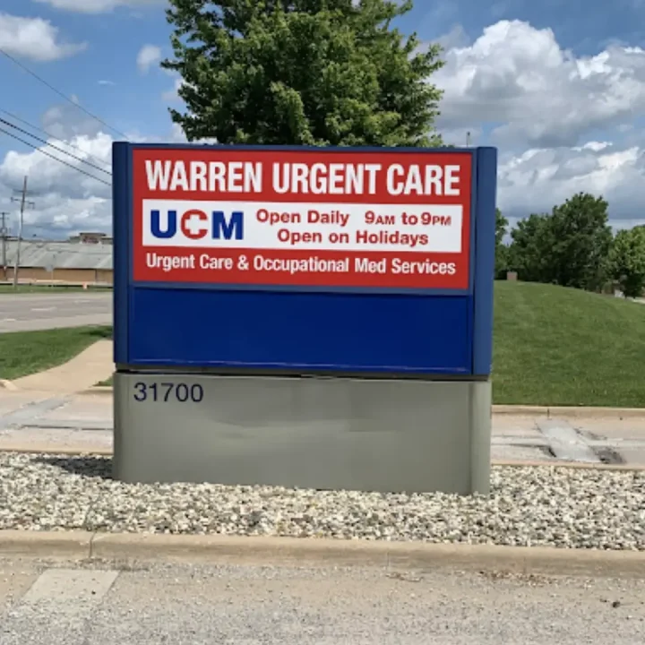 Urgent Care Warren Sign